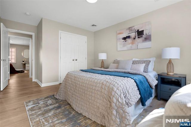 16 E Kinney Street, Newark, NJ 07102