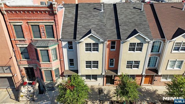 16 E Kinney Street, Newark, NJ 07102