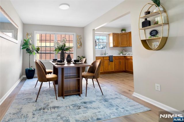 16 E Kinney Street, Newark, NJ 07102