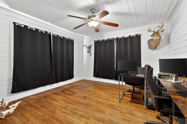 458 N Franklin Street, La Grange, TX 78945