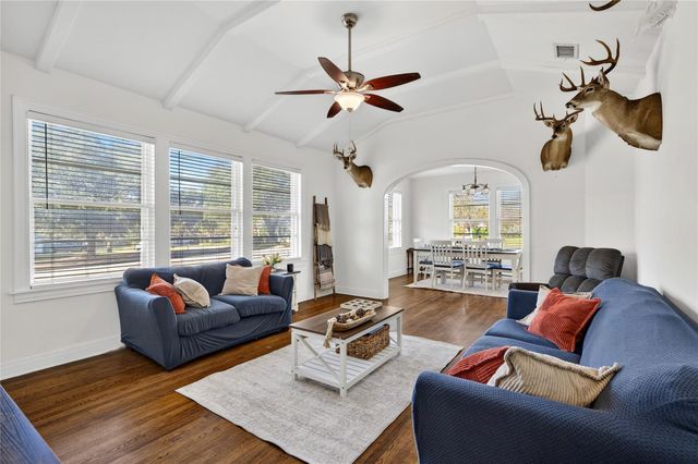 458 N Franklin Street, La Grange, TX 78945