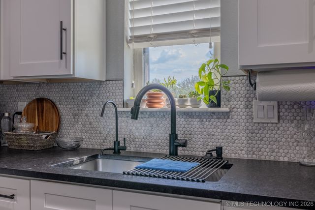 9101 N 165th East Avenue, Owasso, OK 74055