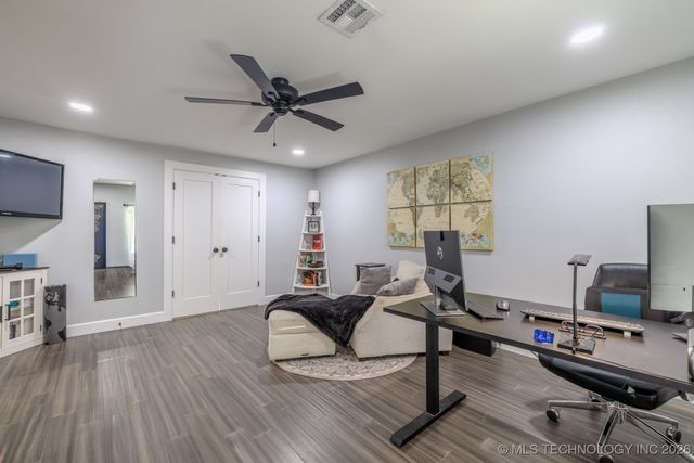 9101 N 165th East Avenue, Owasso, OK 74055