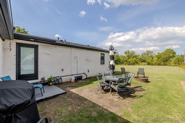 9101 N 165th East Avenue, Owasso, OK 74055