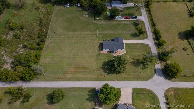 9101 N 165th East Avenue, Owasso, OK 74055