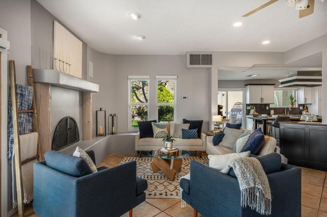 1809 Archuleta Drive NE, Albuquerque, NM 87112