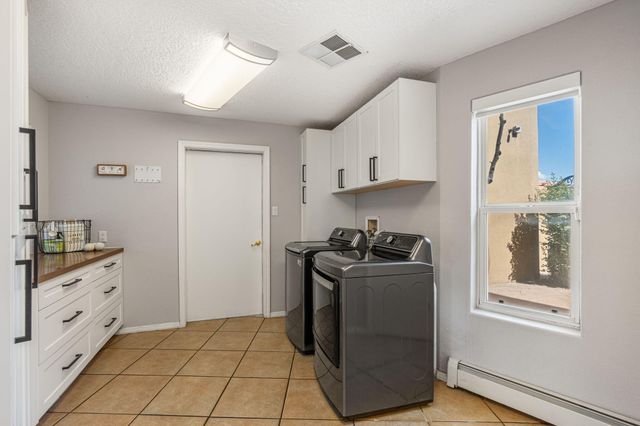 1809 Archuleta Drive NE, Albuquerque, NM 87112