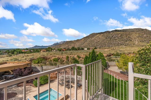 1809 Archuleta Drive NE, Albuquerque, NM 87112