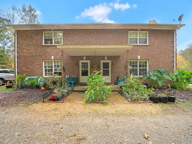 10116 Sneed Pt, Lyles, TN 37098