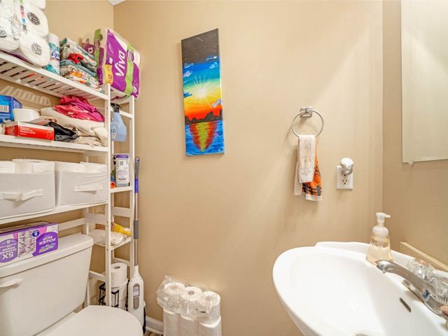 10116 Sneed Pt, Lyles, TN 37098