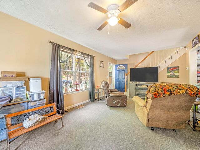 10116 Sneed Pt, Lyles, TN 37098