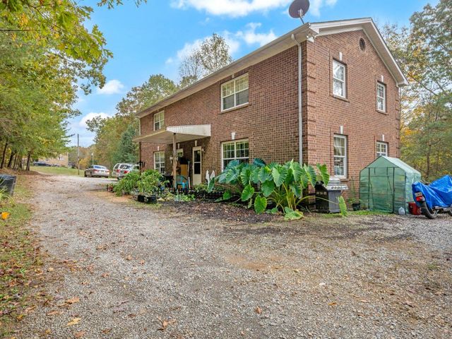 10116 Sneed Pt, Lyles, TN 37098