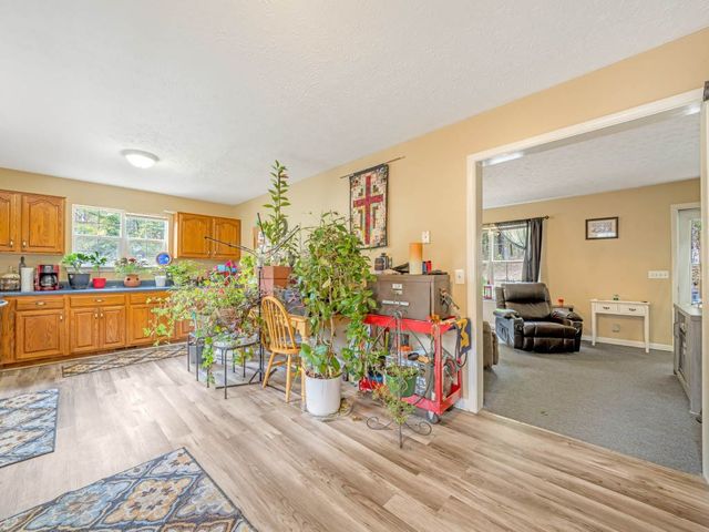 10116 Sneed Pt, Lyles, TN 37098