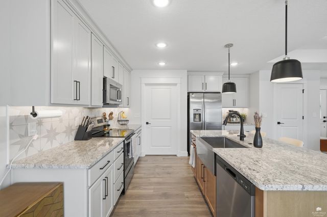 726 Fossilridge Circle, Manhattan, KS 66503