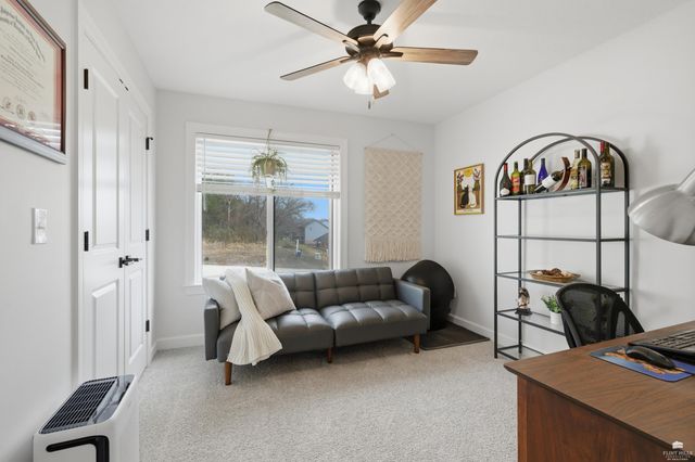 726 Fossilridge Circle, Manhattan, KS 66503