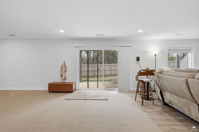 726 Fossilridge Circle, Manhattan, KS 66503