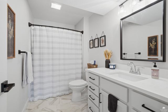 726 Fossilridge Circle, Manhattan, KS 66503