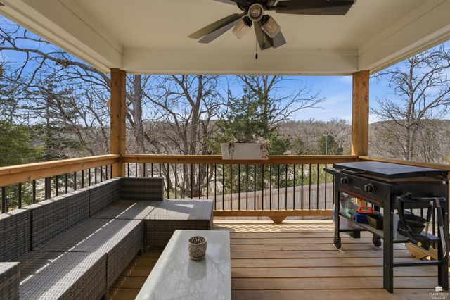 726 Fossilridge Circle, Manhattan, KS 66503