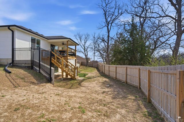 726 Fossilridge Circle, Manhattan, KS 66503