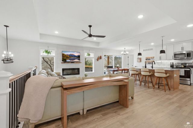 726 Fossilridge Circle, Manhattan, KS 66503