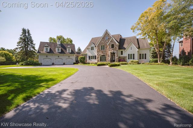 4334 Terra Ridge Drive, Milford Charter Township, MI 48381