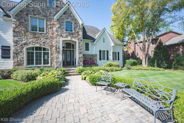 4334 Terra Ridge Drive, Milford Charter Township, MI 48381