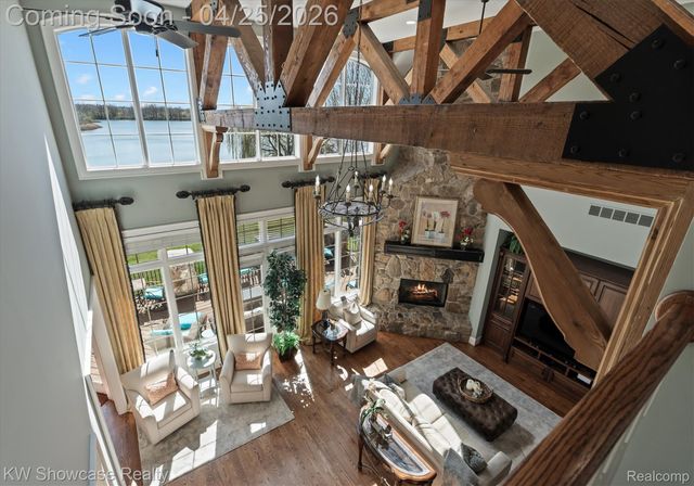 4334 Terra Ridge Drive, Milford Charter Township, MI 48381