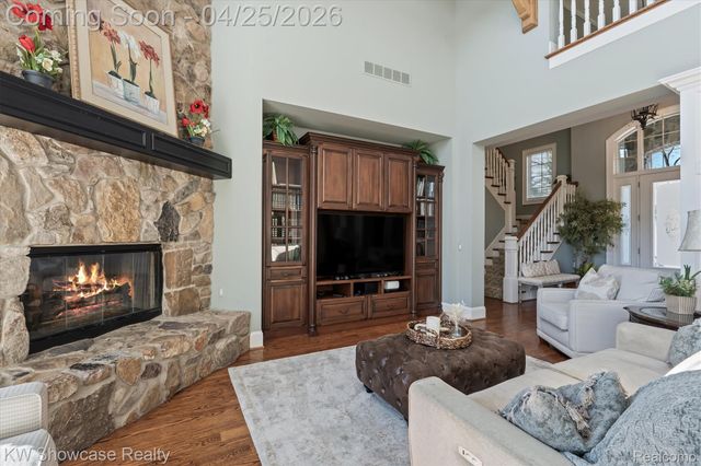 4334 Terra Ridge Drive, Milford Charter Township, MI 48381