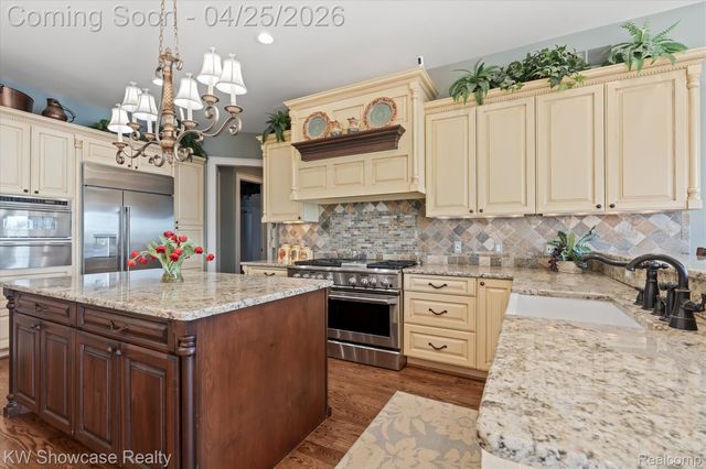 4334 Terra Ridge Drive, Milford Charter Township, MI 48381