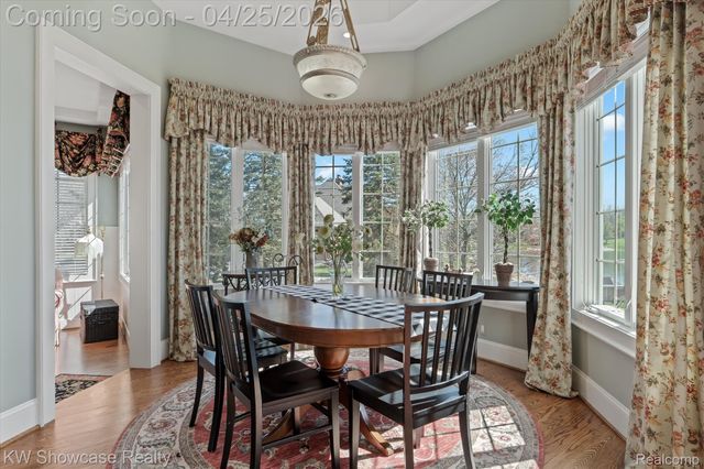 4334 Terra Ridge Drive, Milford Charter Township, MI 48381