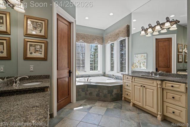4334 Terra Ridge Drive, Milford Charter Township, MI 48381