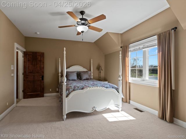 4334 Terra Ridge Drive, Milford Charter Township, MI 48381
