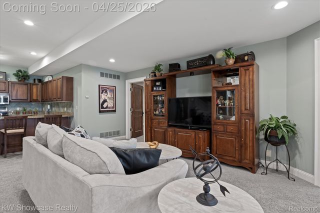 4334 Terra Ridge Drive, Milford Charter Township, MI 48381