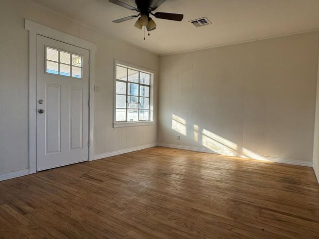 2102 Webster Avenue, San Angelo, TX 76901