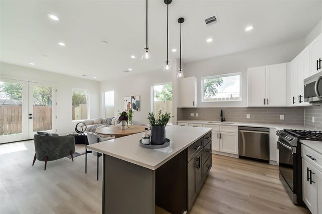 4430 Edmund Street, Houston, TX 77020