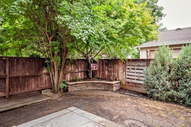 793 W Bordeaux Lane, Clovis, CA 93619
