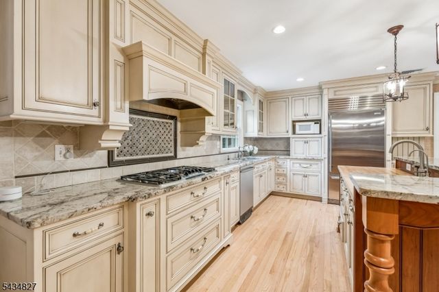 10 West Lane, Madison Boro, NJ 07940
