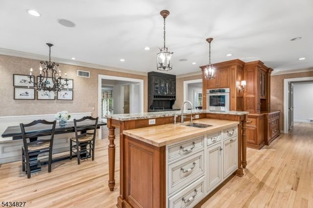 10 West Lane, Madison Boro, NJ 07940