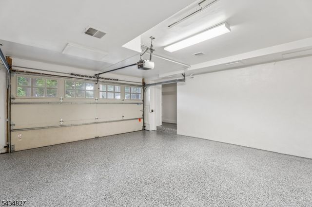 10 West Lane, Madison Boro, NJ 07940