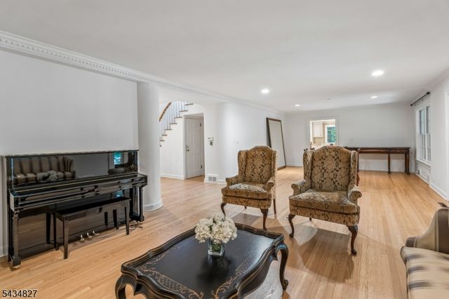 10 West Lane, Madison Boro, NJ 07940