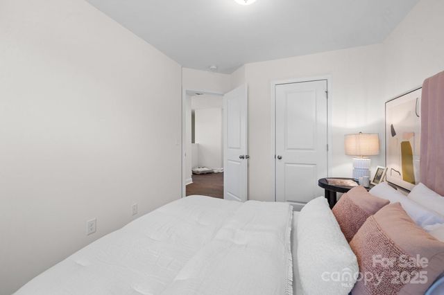 2966 Clyde Drive, Charlotte, NC 28208