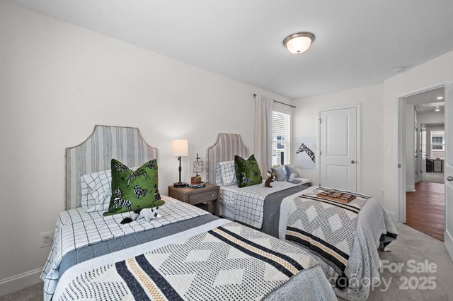 2966 Clyde Drive, Charlotte, NC 28208