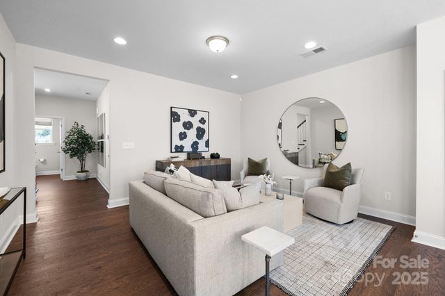 2966 Clyde Drive, Charlotte, NC 28208