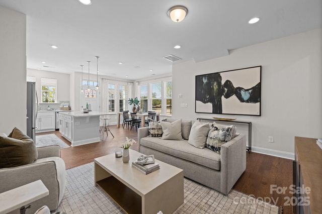 2966 Clyde Drive, Charlotte, NC 28208