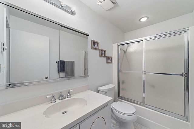 21-B CELTIS PLZ, Monroe Township, NJ 08831