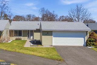 21-B CELTIS PLZ, Monroe Township, NJ 08831