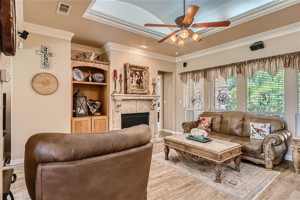 197 Park Place Circle, Cresson, TX 76035 — photo 5