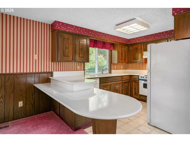 3385 GLEN CREEK Rd, Salem, OR 97304