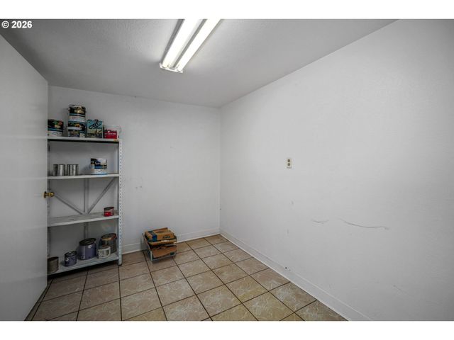 3385 GLEN CREEK Rd, Salem, OR 97304