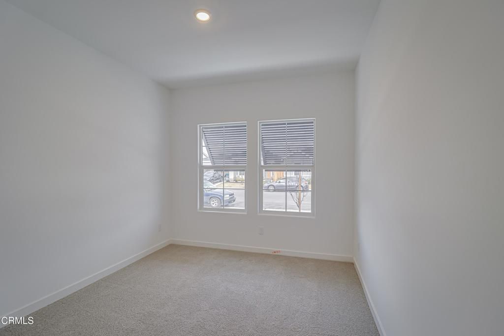 Image 16 of property listing at 9627 Maple Terrace Lane, Shafter, CA 93263